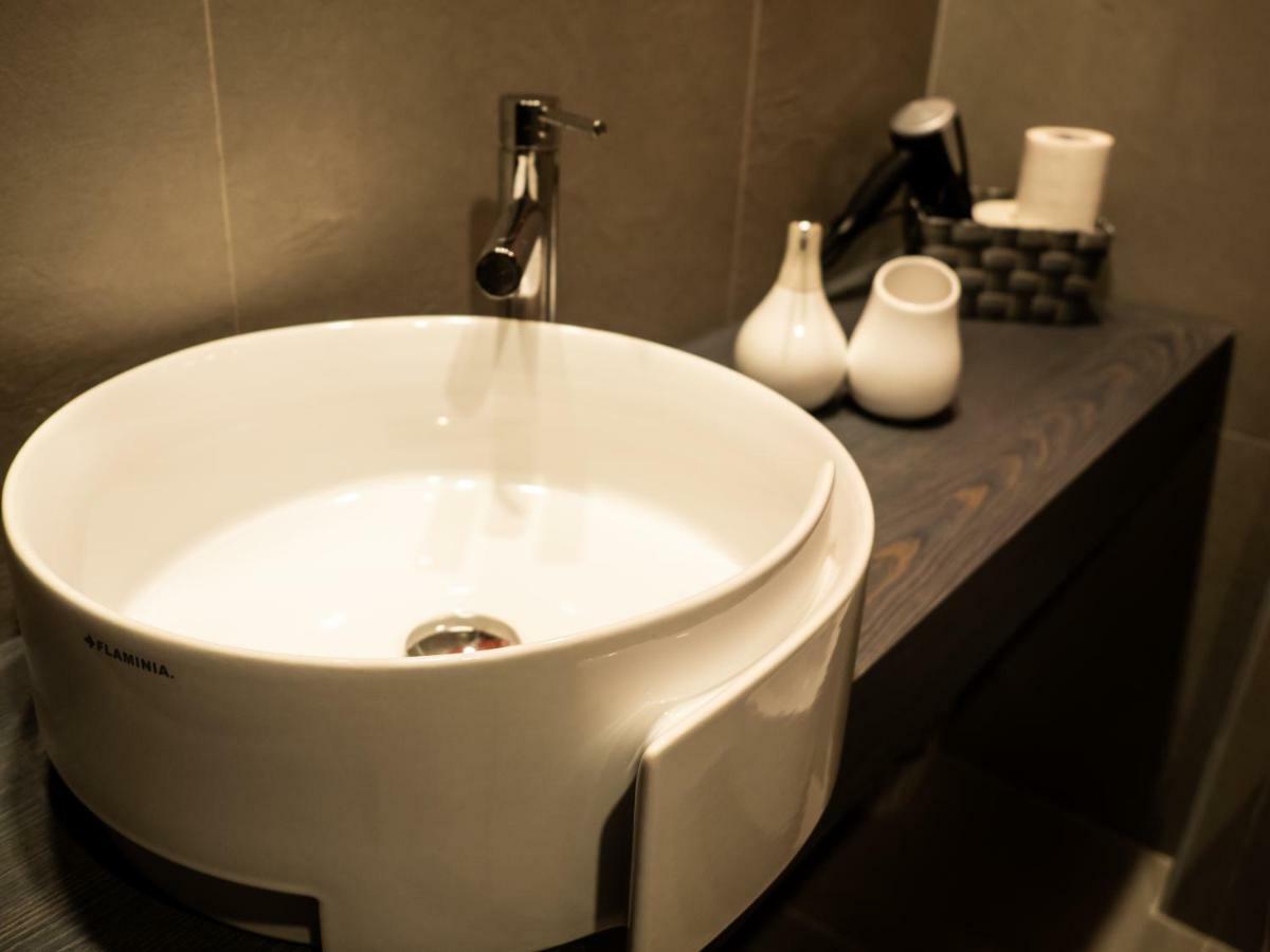Carlotta Station Suite Bolonia Zewnętrze zdjęcie